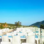 Hotel & 5*