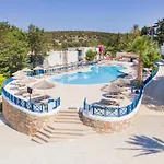 & Hotel 5*