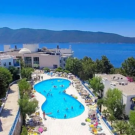 & Hotel