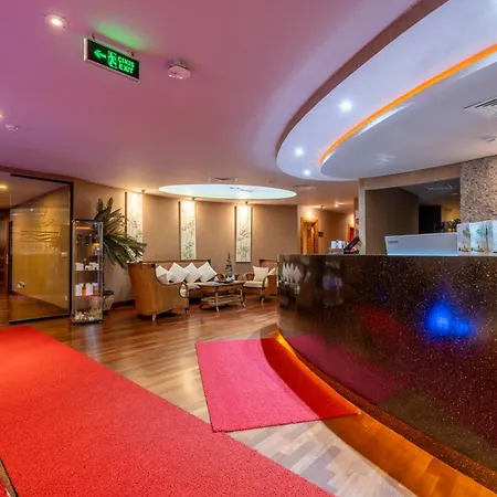 & Hotel